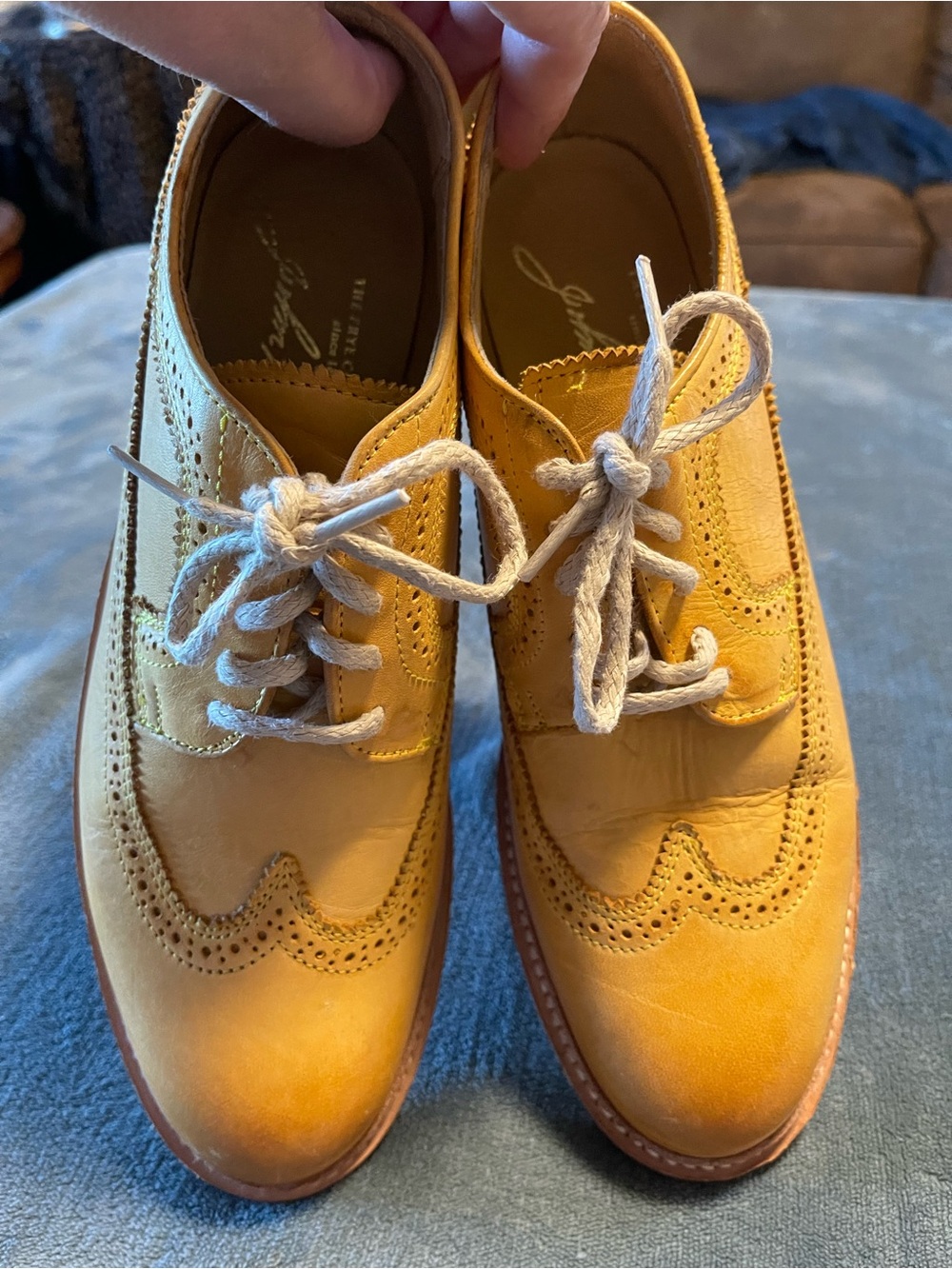 Frye 74627 James Wingtip Oxford, Leather Upper/Lining/Sole, Yellow Size 8.5B - Picture 9 of 10